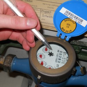 water-meter-reader-278900_1920